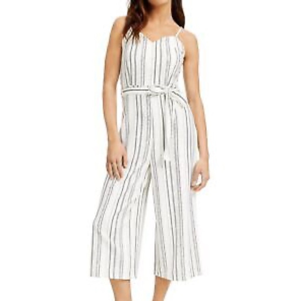 CRAVE FAME Womens Ivory
Sweetheart Neckline Wide Leg
Jumpsuit